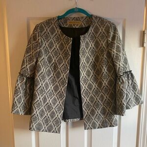 Boutique black and white blazer with light shoulder pads